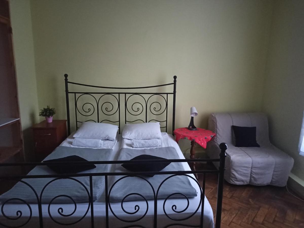 Willa Retro Hostel Krasków Εξωτερικό φωτογραφία